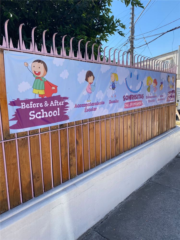 Lienzo publicitario Sonrisitas